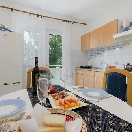 Fuer 3 Personen Ca 40 Qm In Novi Vinodolski, Kvarner Bucht Crikvenica Und Umgebung 노비비노돌스키