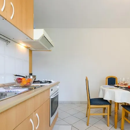 Apartment Fuer 3 Personen Ca 40 Qm In Novi Vinodolski, Kvarner Bucht Crikvenica Und Umgebung